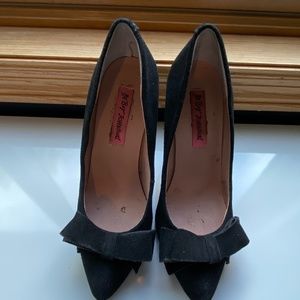 Besty Johnson Black Heels